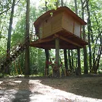 Treehouse V Brdech شاليه Bohutín