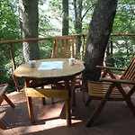 Treehouse V Brdech شاليه *