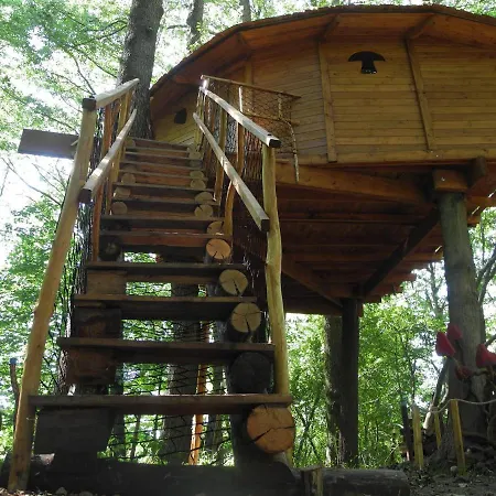 Treehouse V Brdech Chalet *