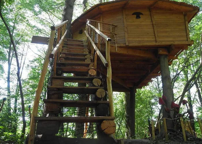 Treehouse V Brdech Chalet *