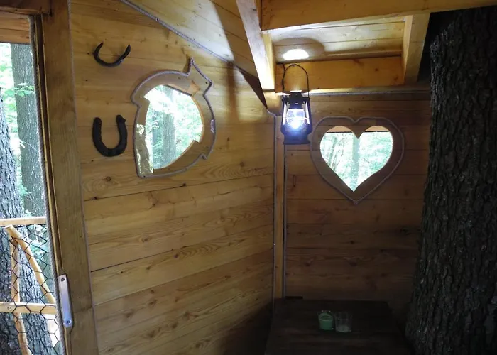 Domek alpejski Treehouse V Brdech